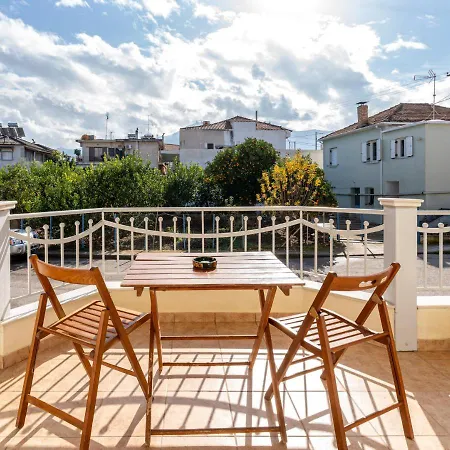 Eagle's Nest - 'bella' Flat * Aigio