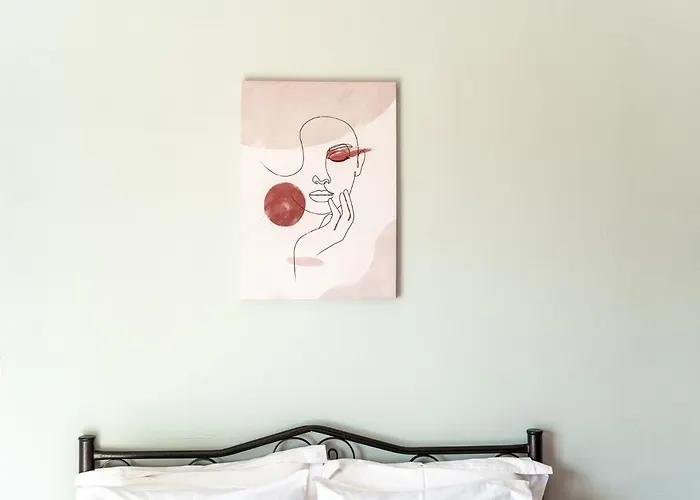 Eagle's Nest - 'bella' Flat * Égio